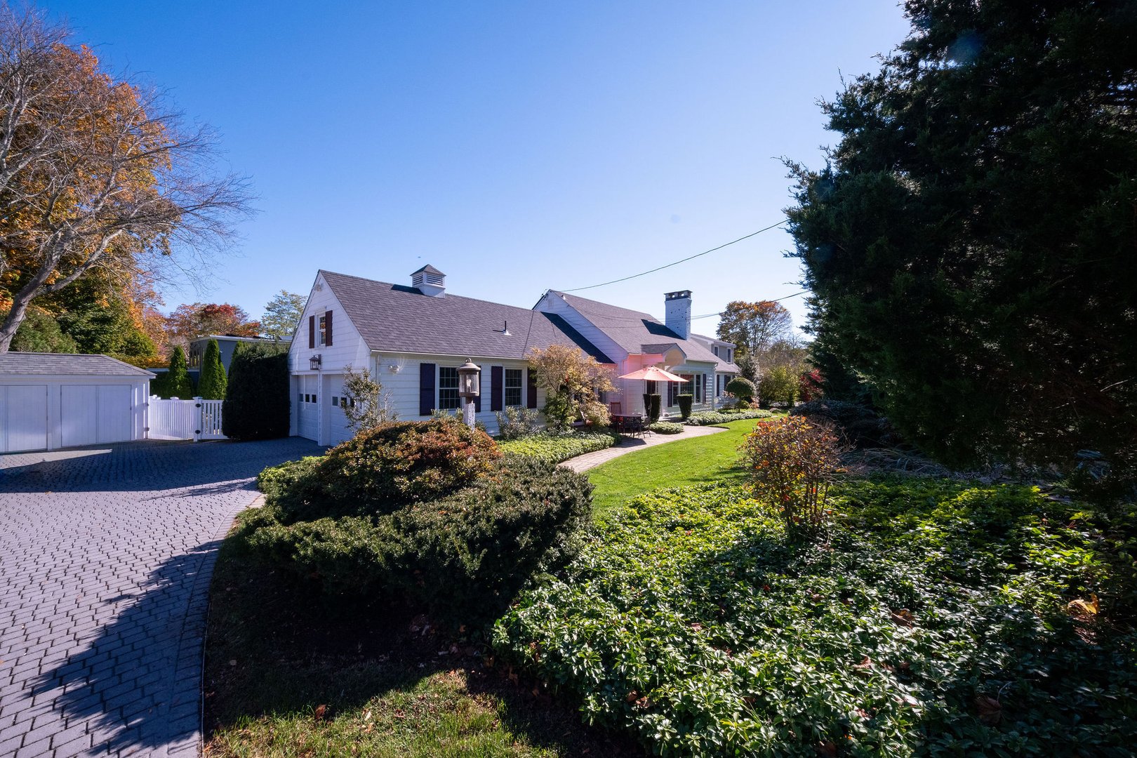 35 Hotchkiss Lane Photo 4