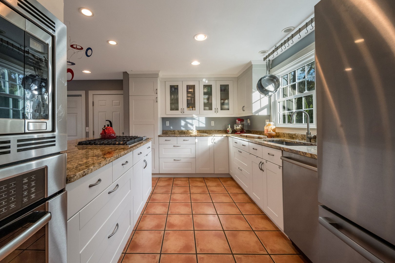 35 Hotchkiss Lane Photo 12