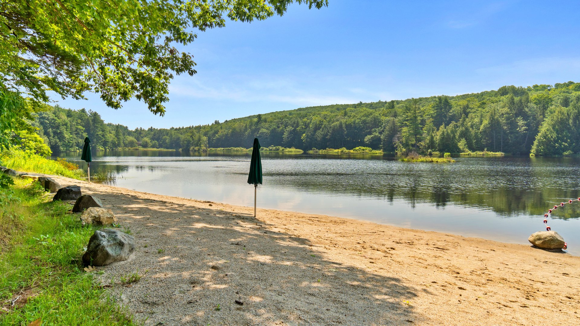 343 Lakeshore Dr Photo 32