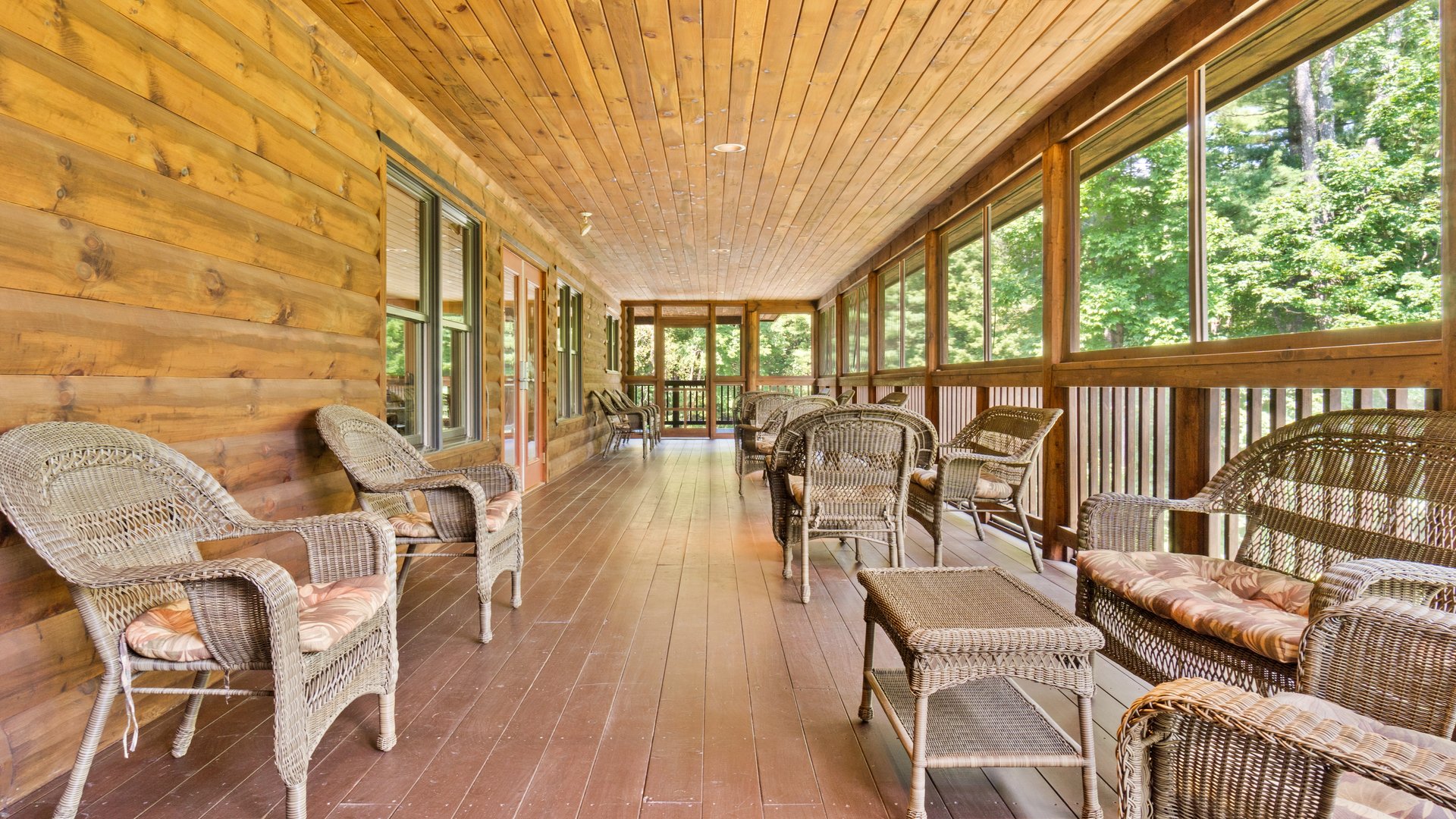 343 Lakeshore Dr Photo 36