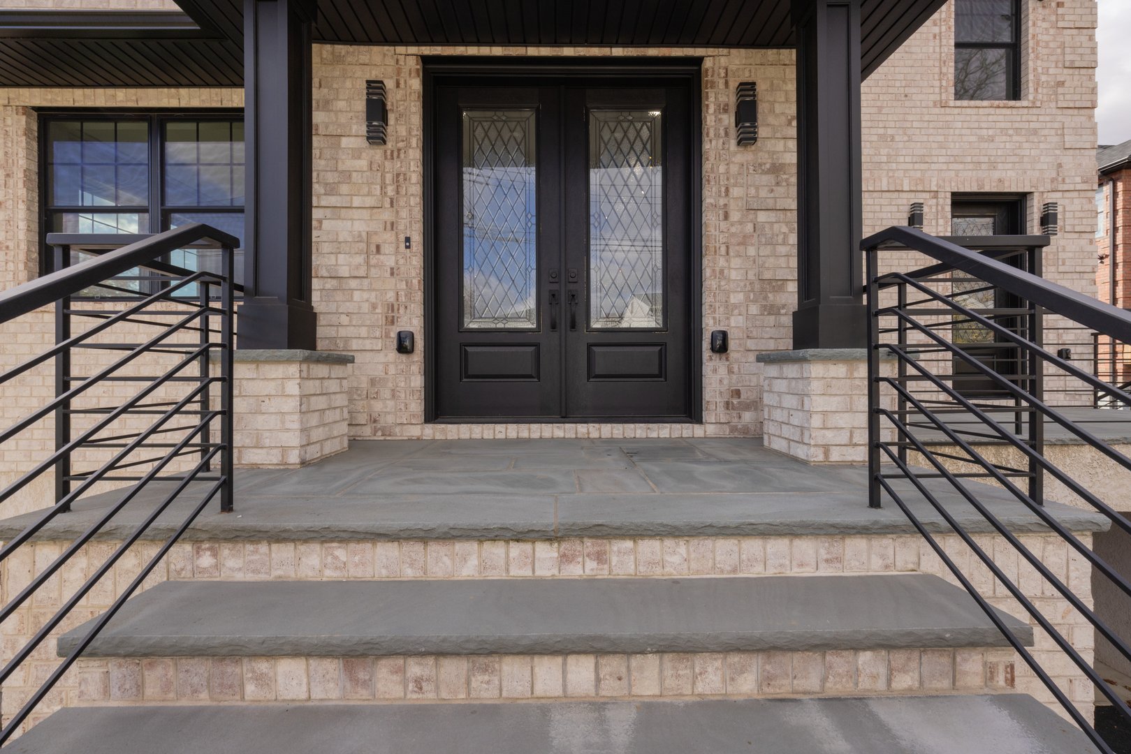 1 Victoria Lane Photo 3