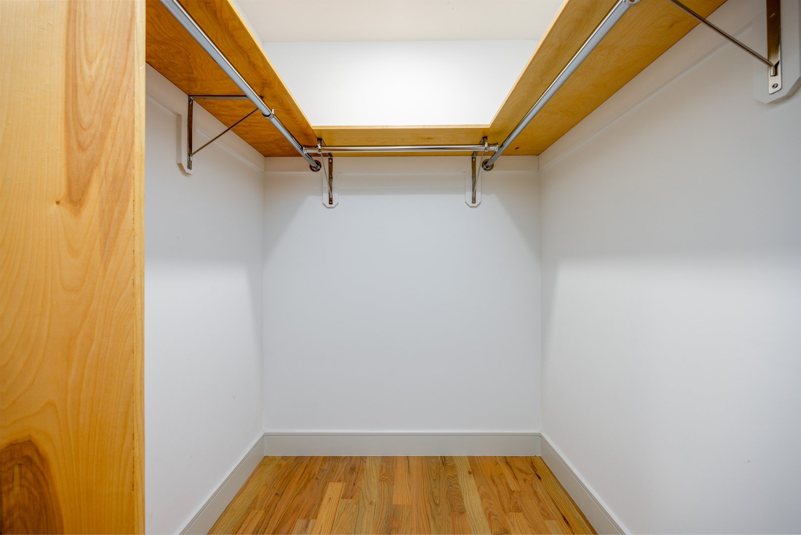 1 Victoria Lane Photo 20