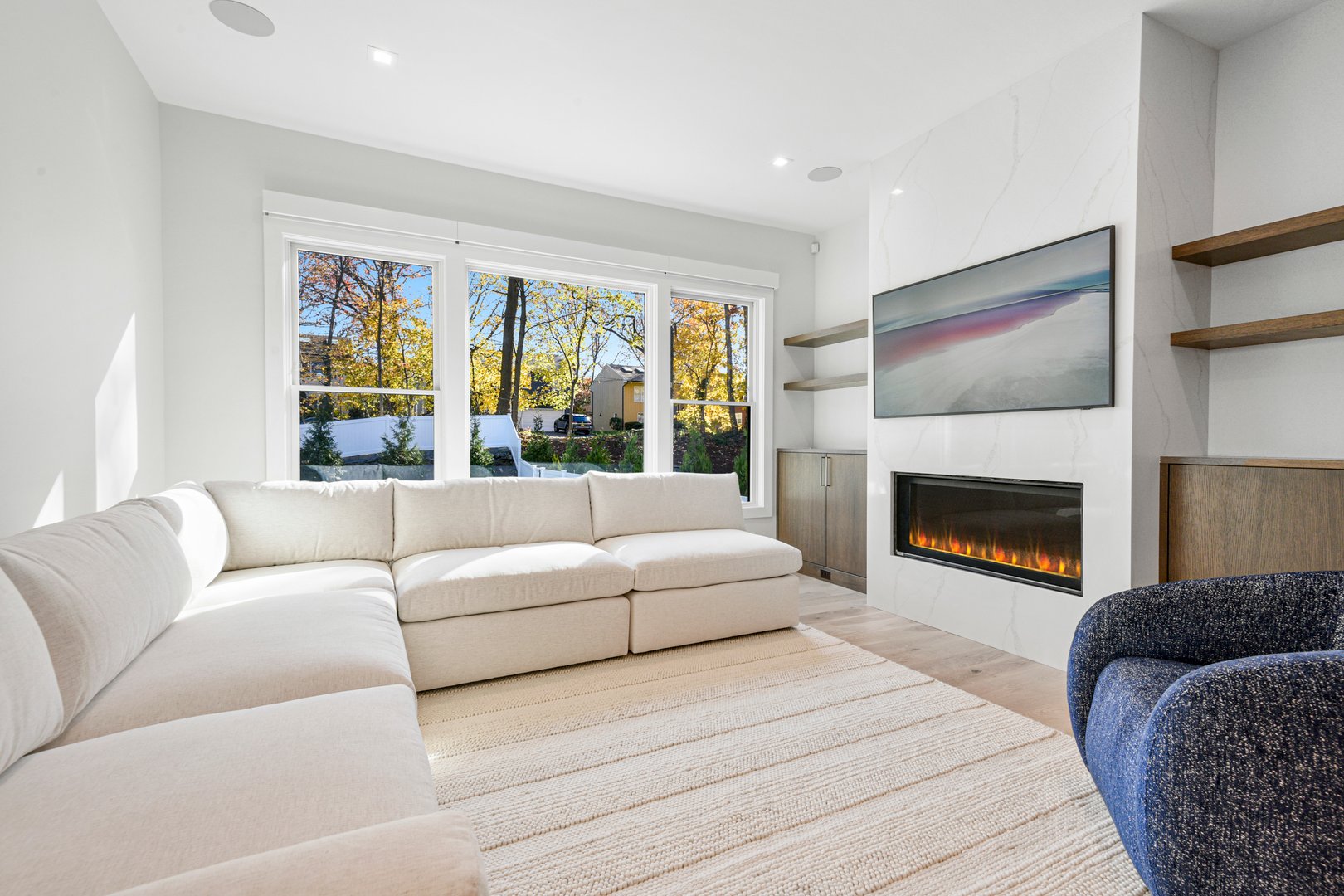 65 Myrtle Boulevard Photo 9