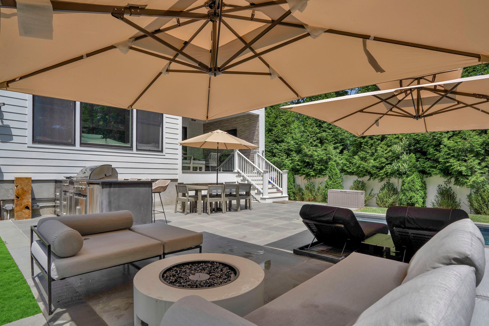 65 Myrtle Boulevard Photo 41