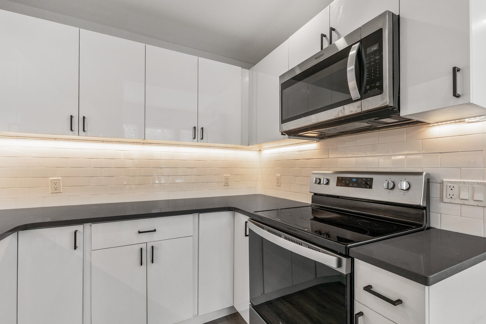 49 Beekman Avenue  #6 Photo 8