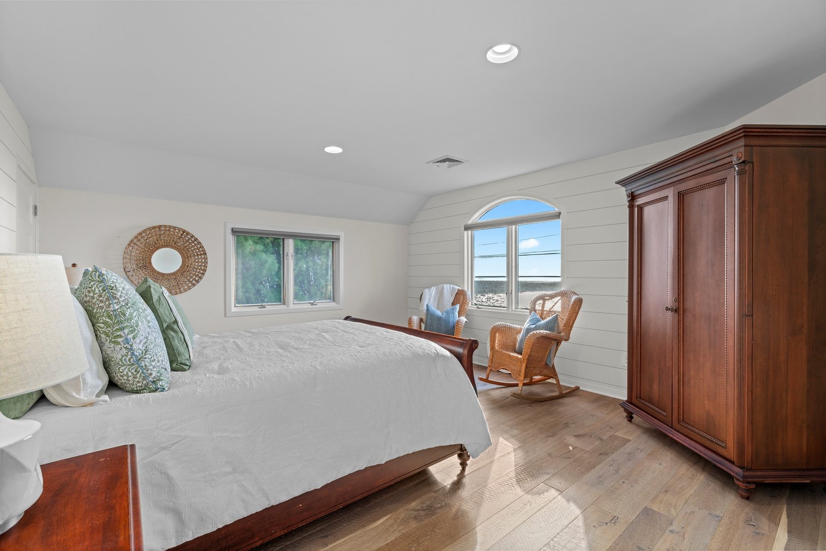 372 Maple Avenue Photo 28