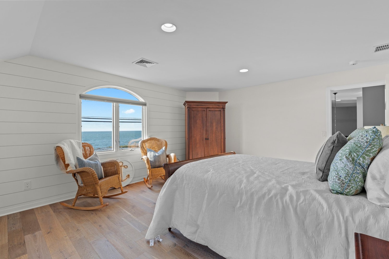 372 Maple Avenue Photo 29