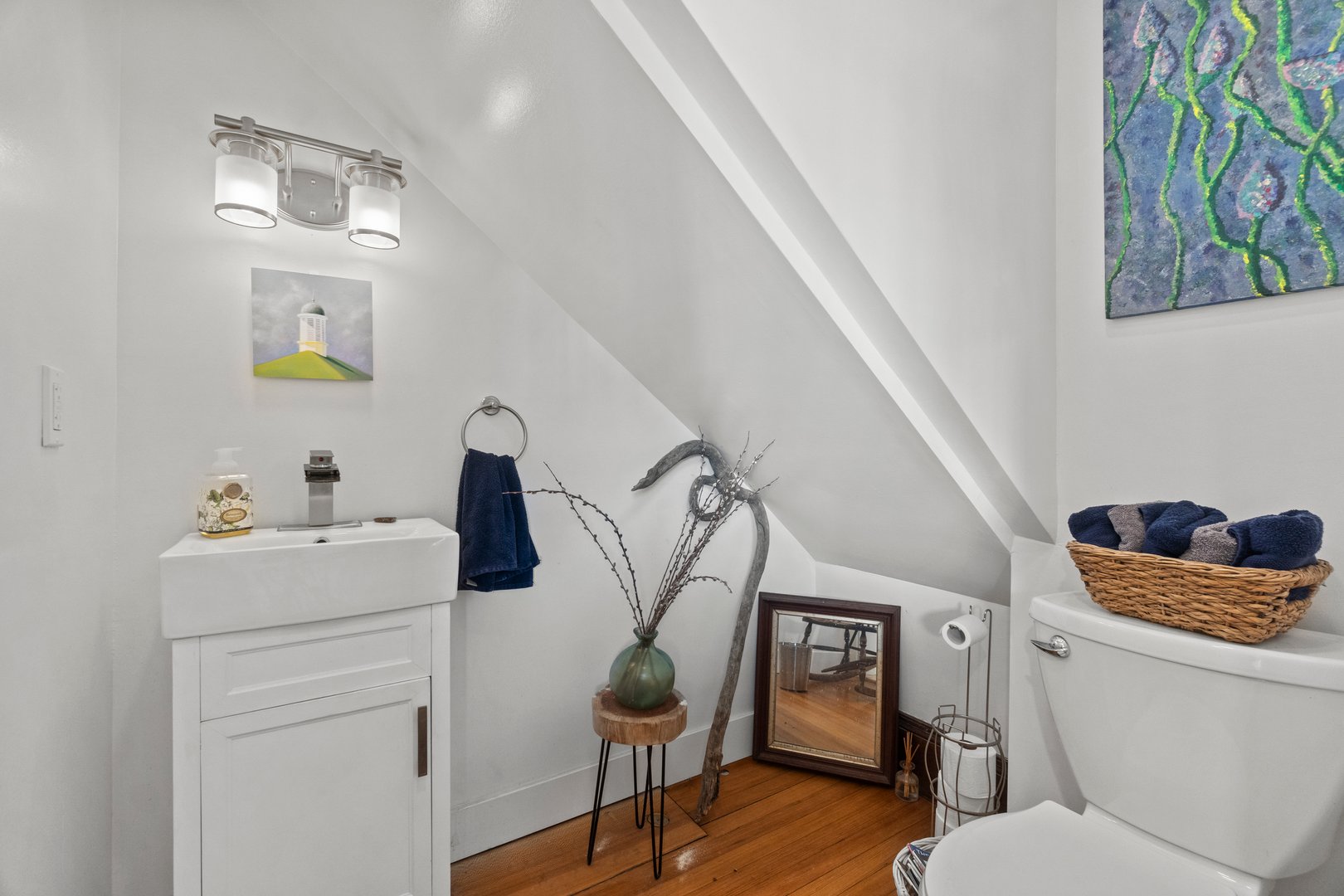 11 Pearl Street Photo 12