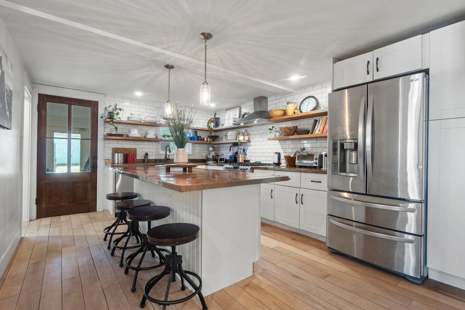 11 Pearl Street Photo 14