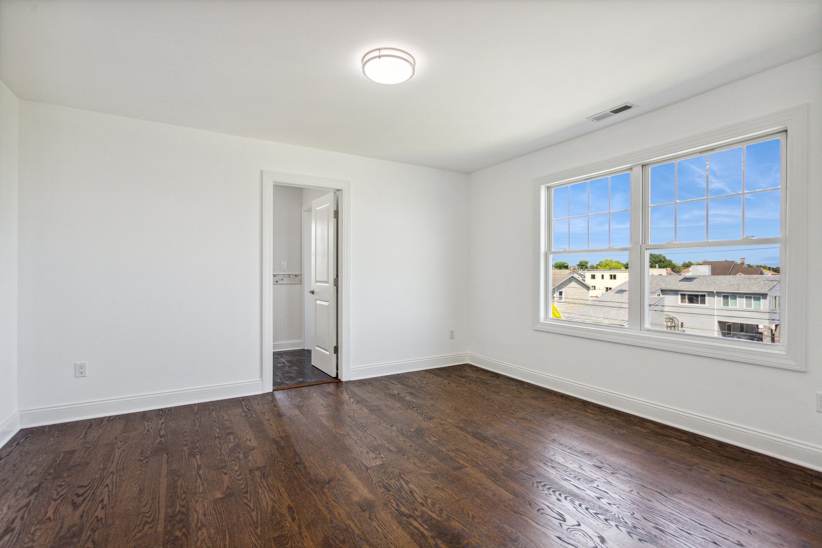 35 5th Avenue Photo 20