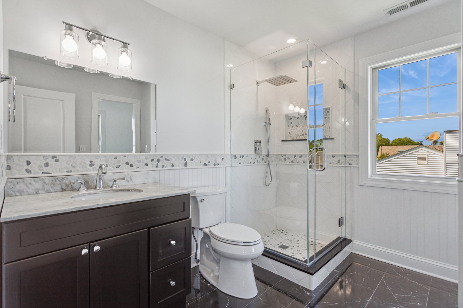 35 5th Avenue Photo 22