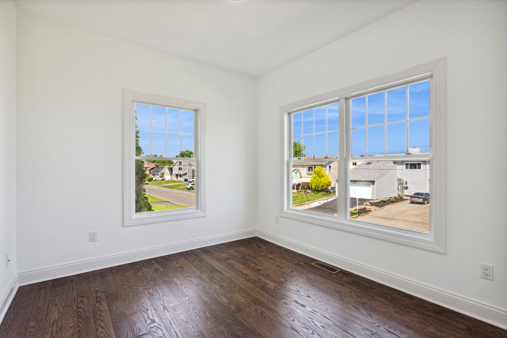 35 5th Avenue Photo 23