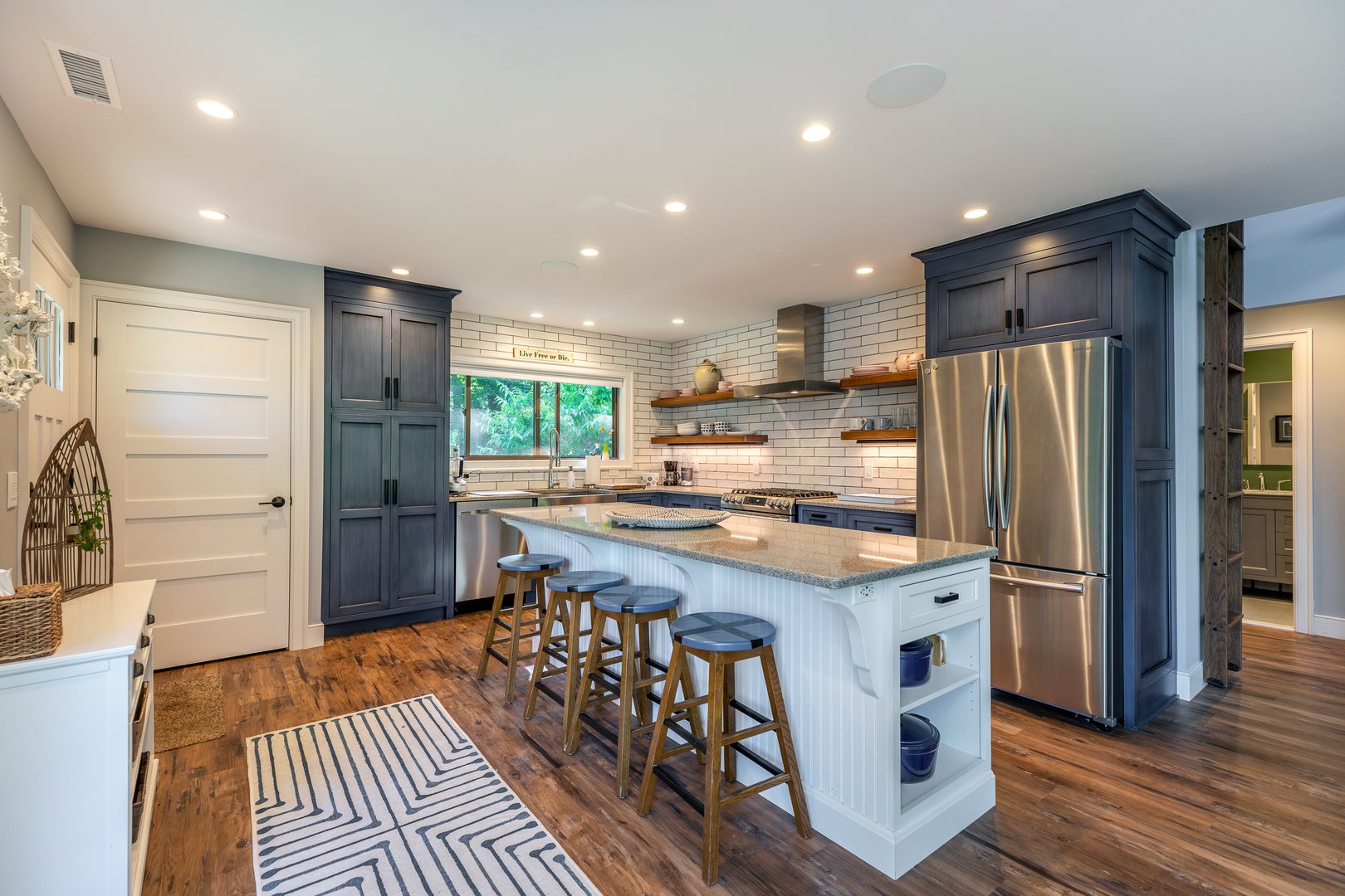 8 Cedar Point Drive Photo 12