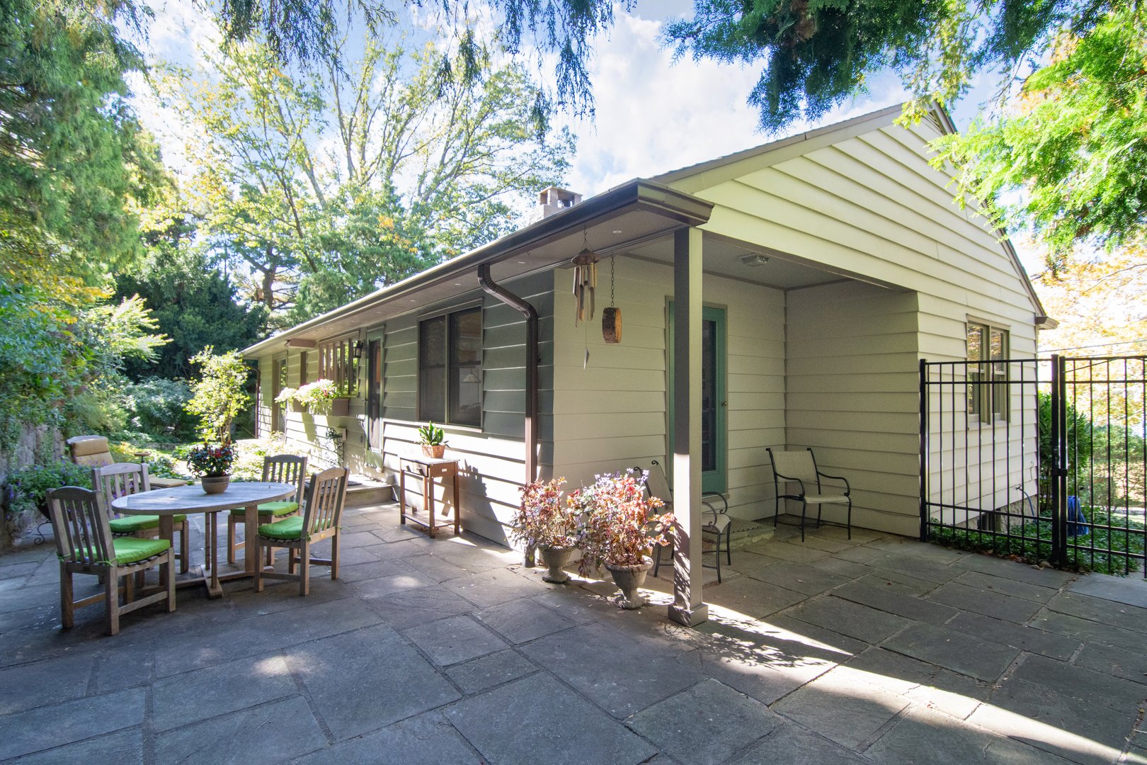 72 Magnolia Drive Photo 38