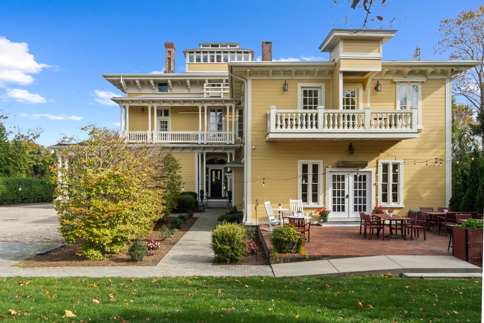 15 Elm Street Photo 22