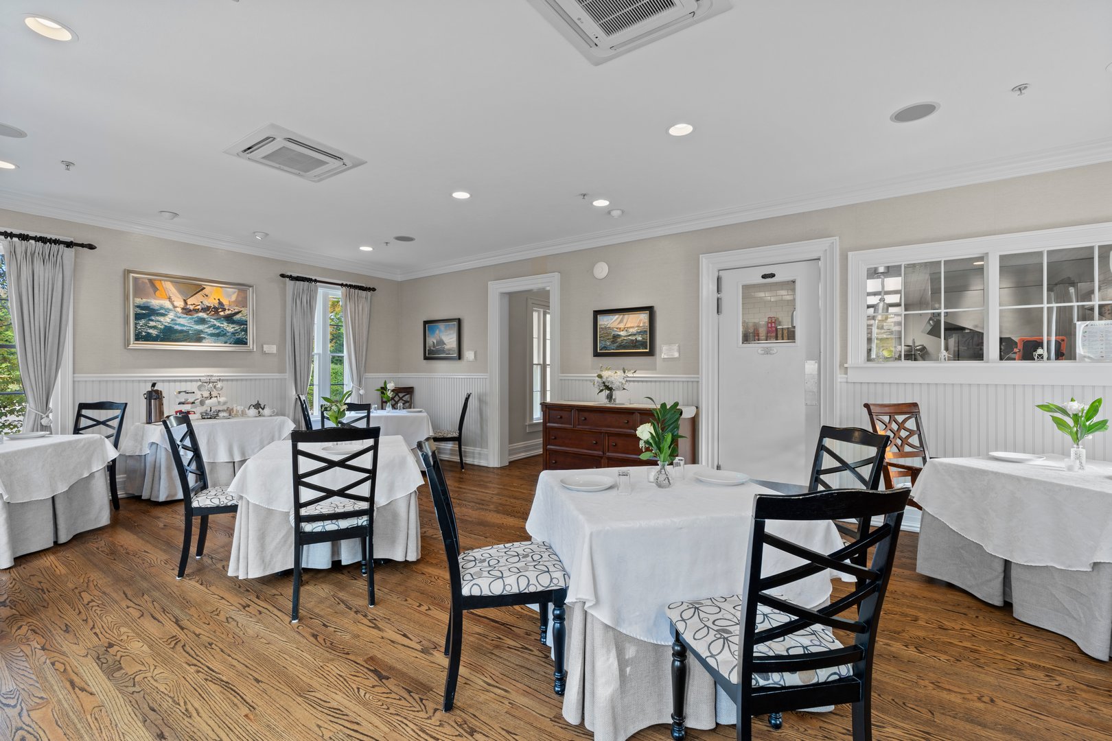 15 Elm Street Photo 16