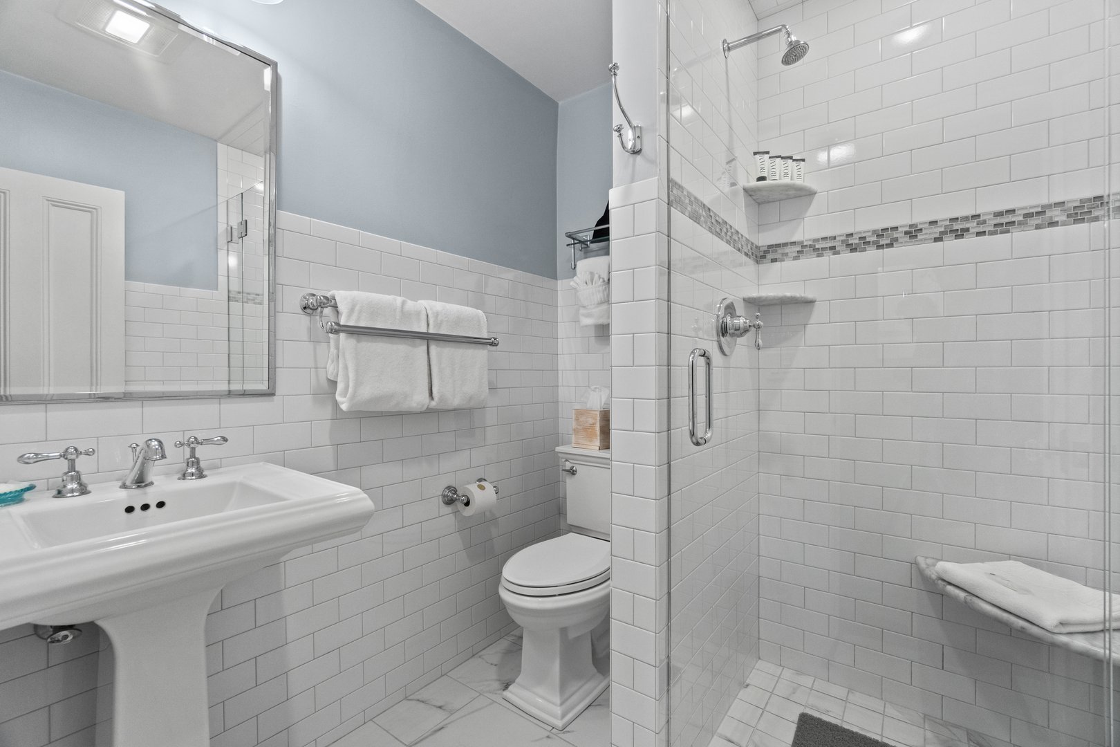 15 Elm Street Photo 30