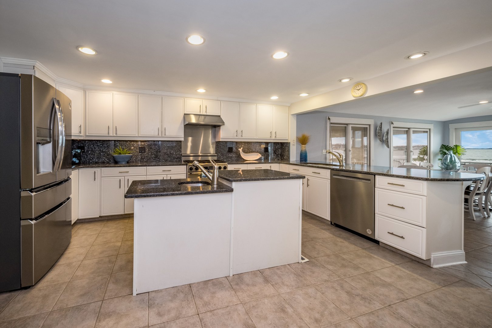 223 Giants Neck Road Photo 6