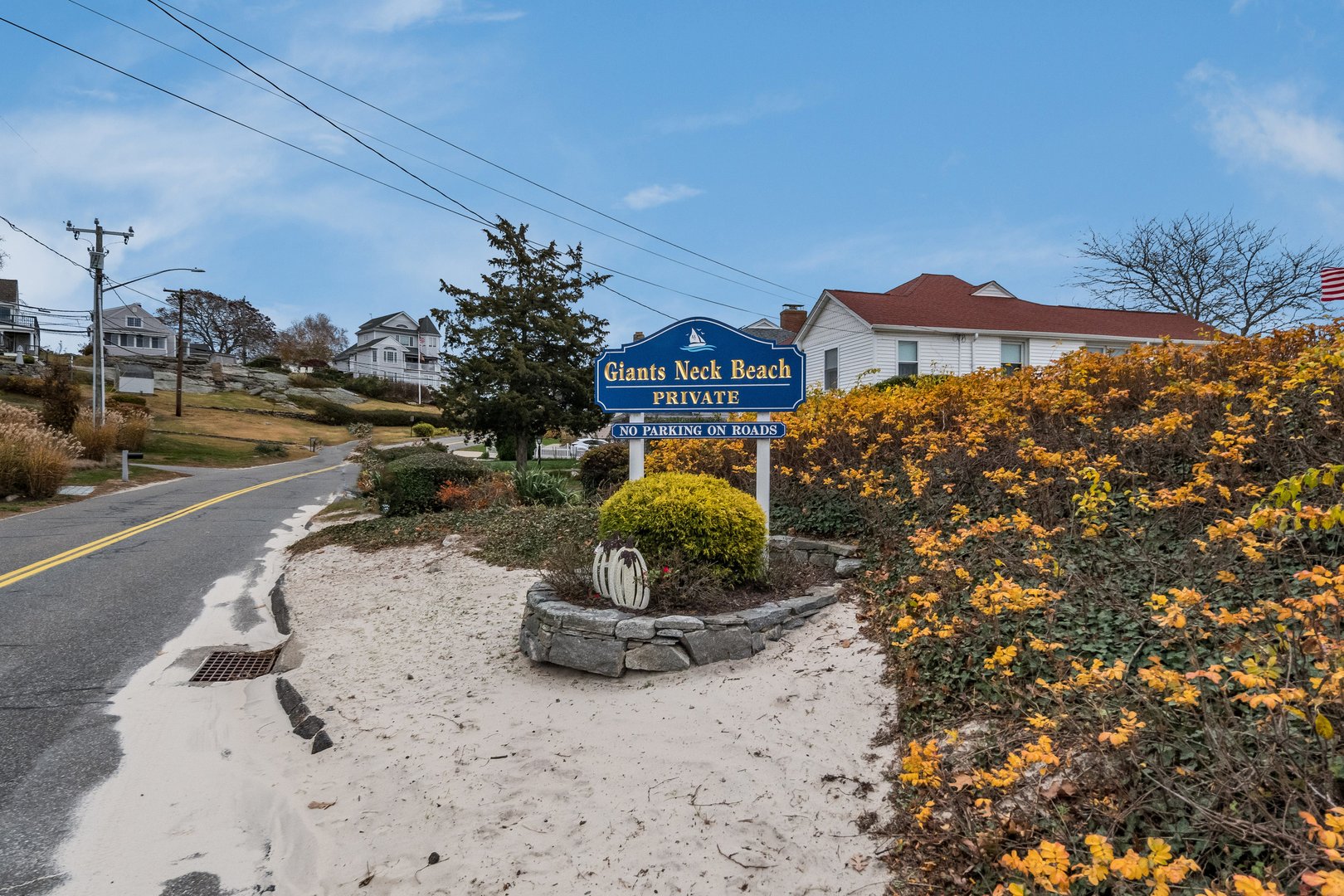 223 Giants Neck Road Photo 26