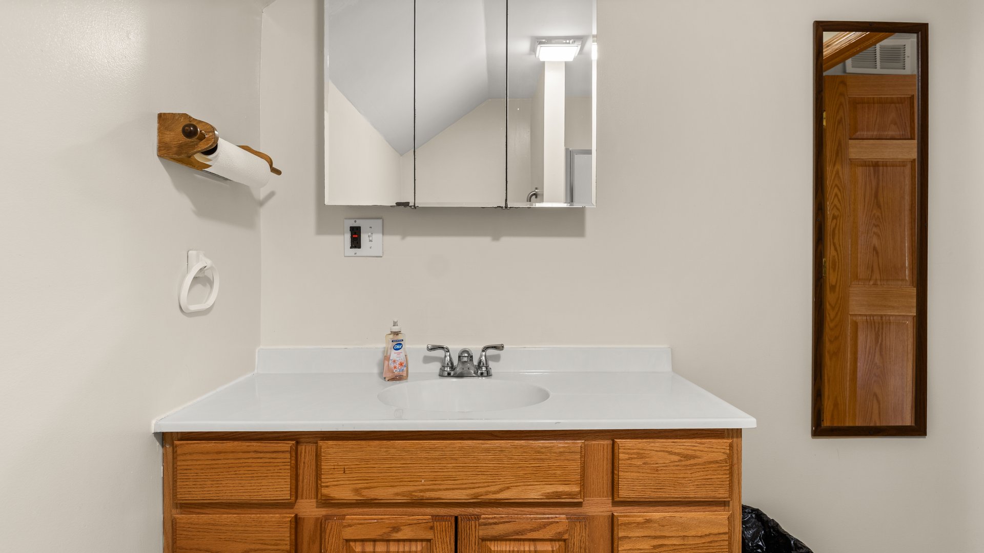 26 Benton Road Photo 13