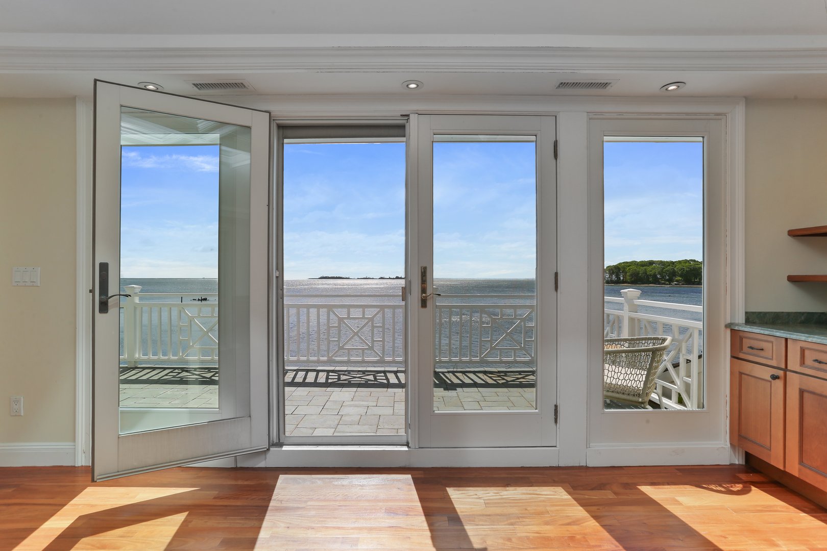 34 Shorehaven Road Photo 31