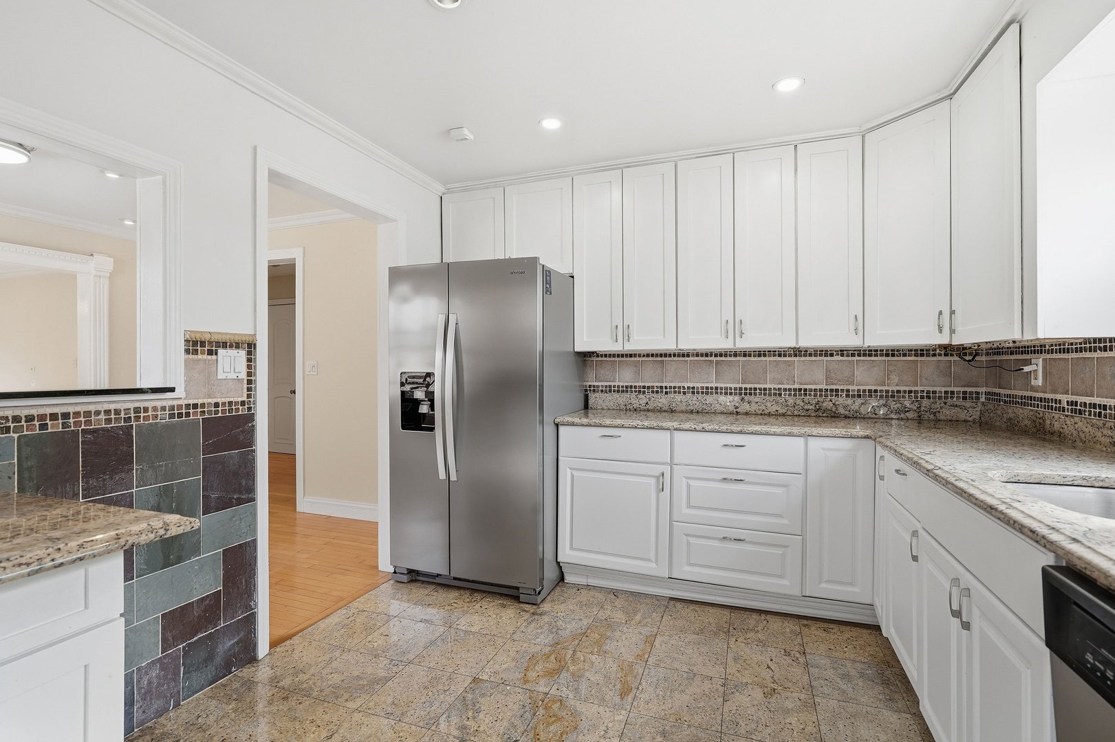 8 Elicar Terrace Photo 25