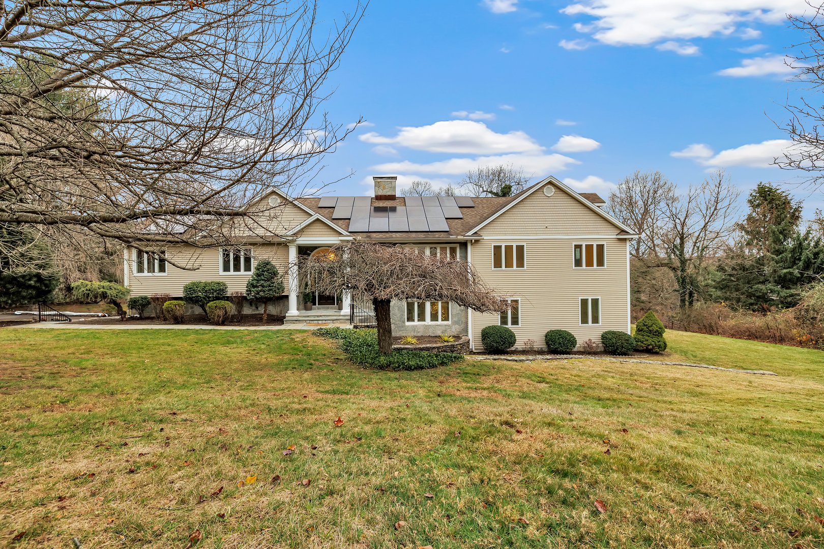 28 Hillside Drive Photo 2