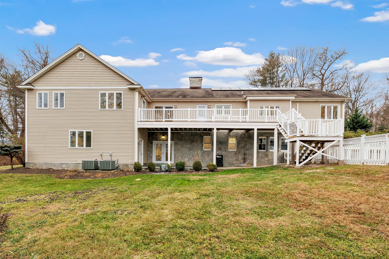 28 Hillside Drive Photo 5