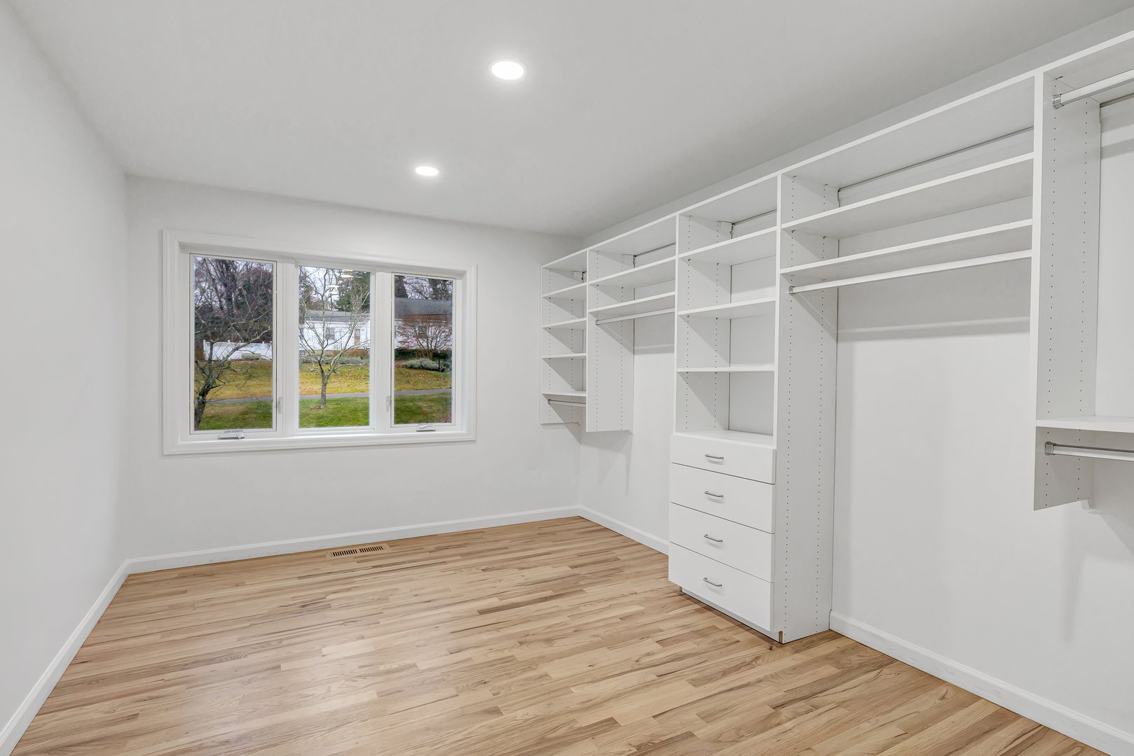 28 Hillside Drive Photo 20