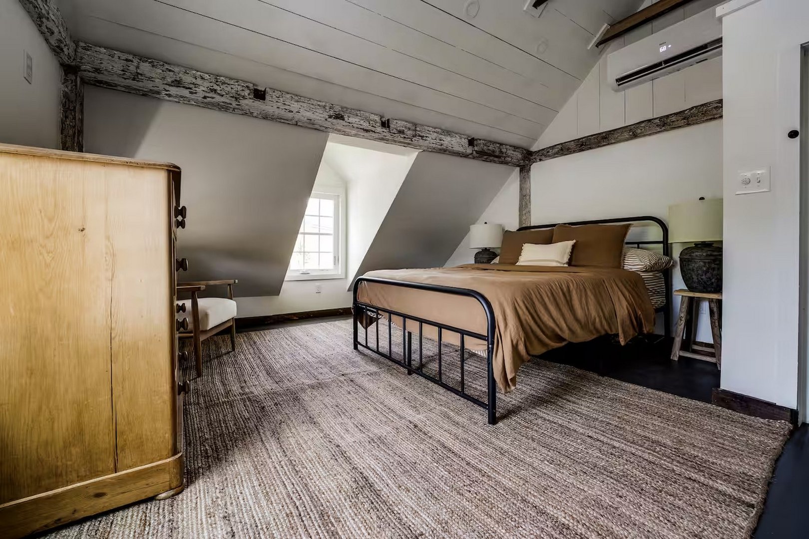 740 Little City Road Photo 18