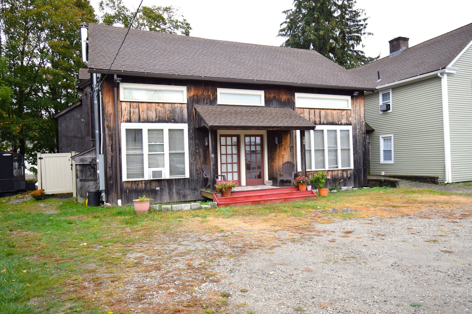 1306 Boston Post Road Photo 11