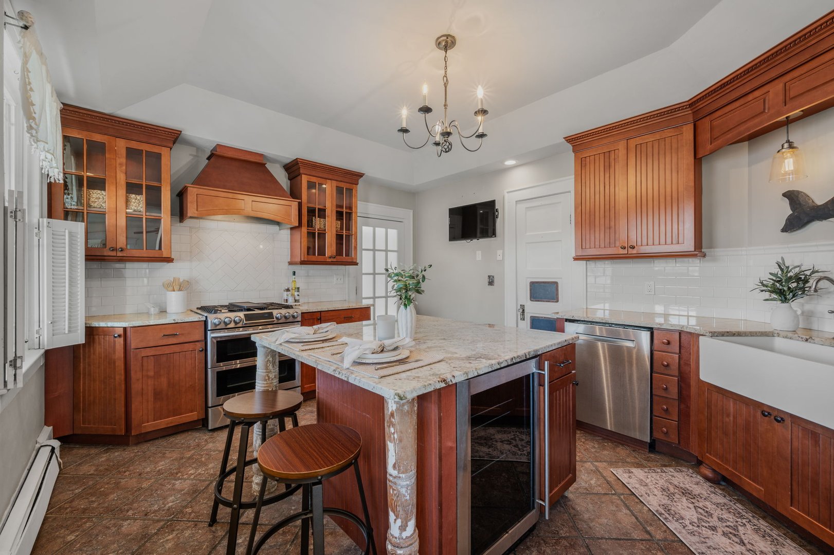 26 College Street Photo 11