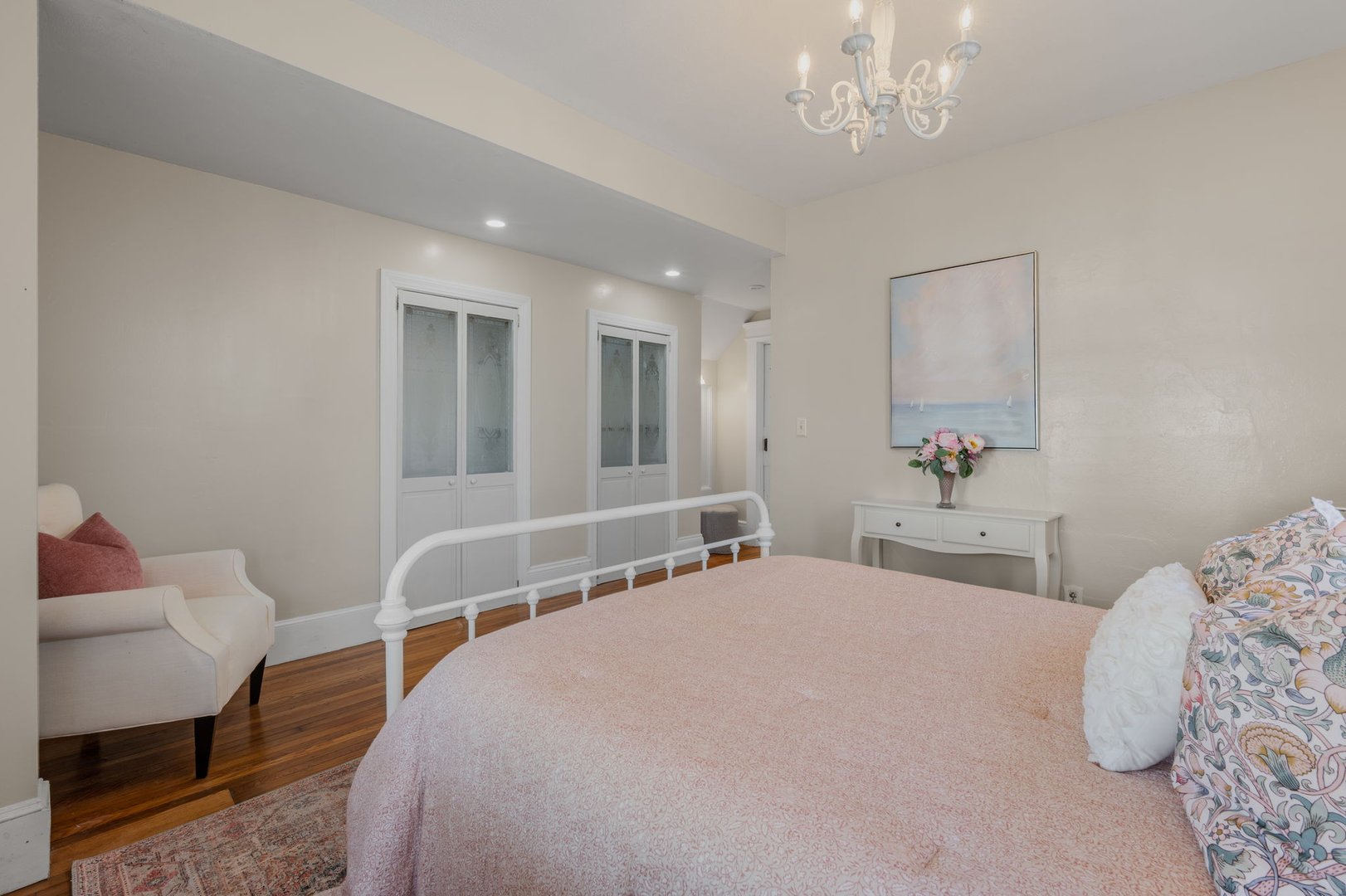 26 College Street Photo 14