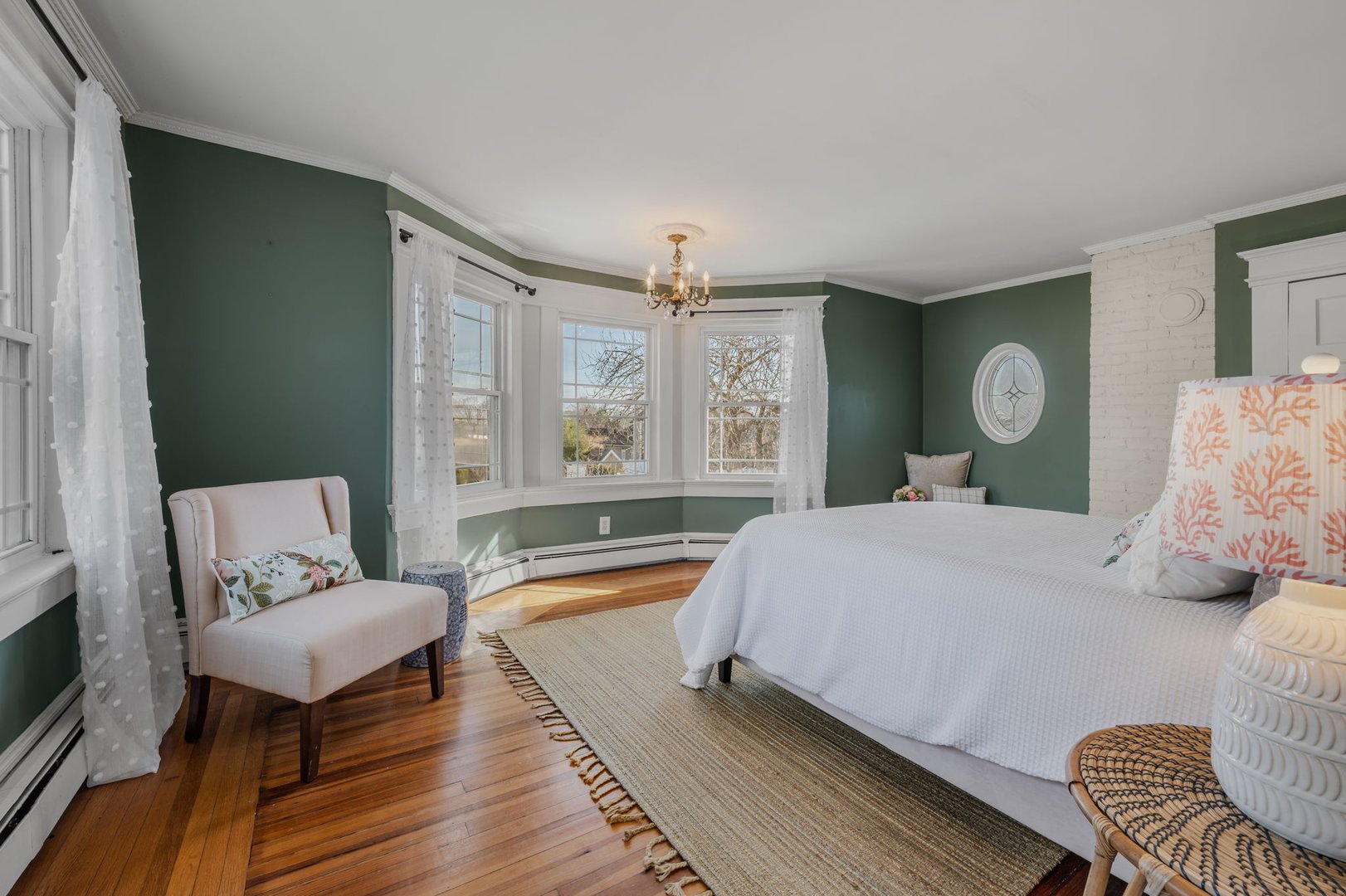 26 College Street Photo 17