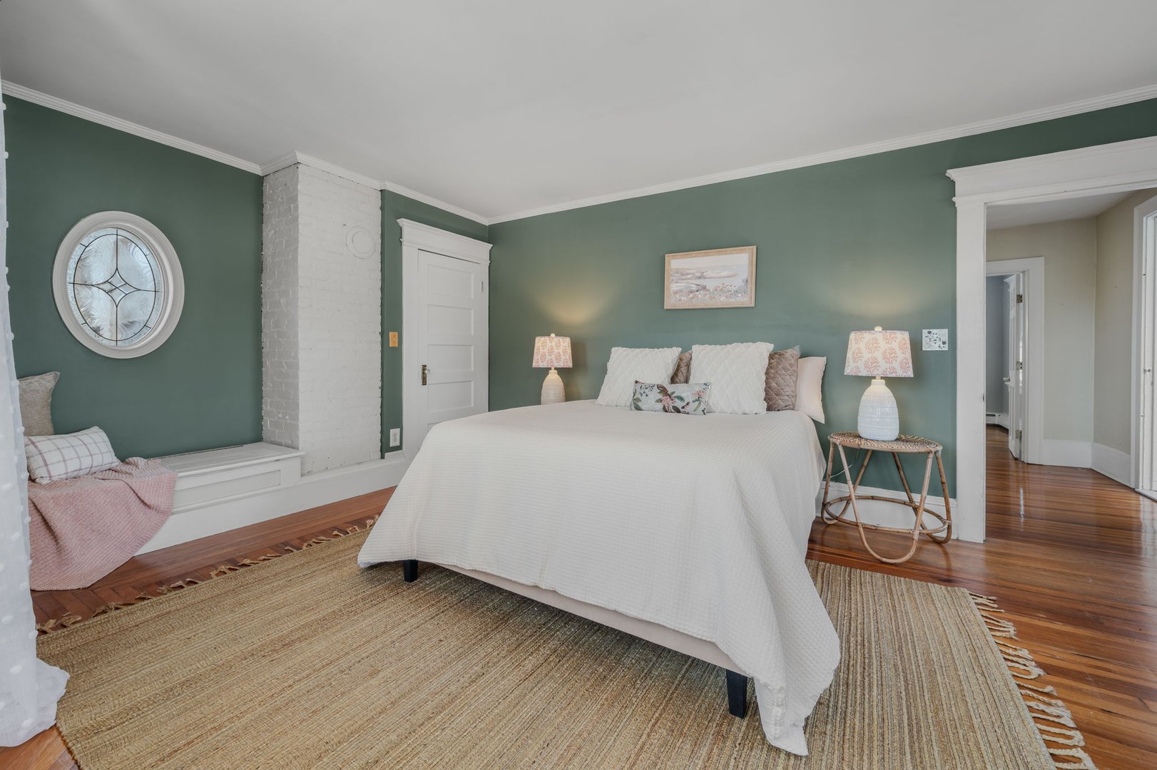 26 College Street Photo 18