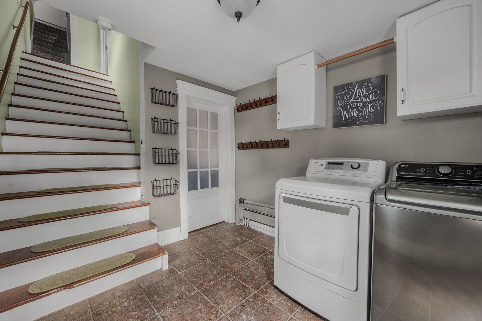 26 College Street Photo 21