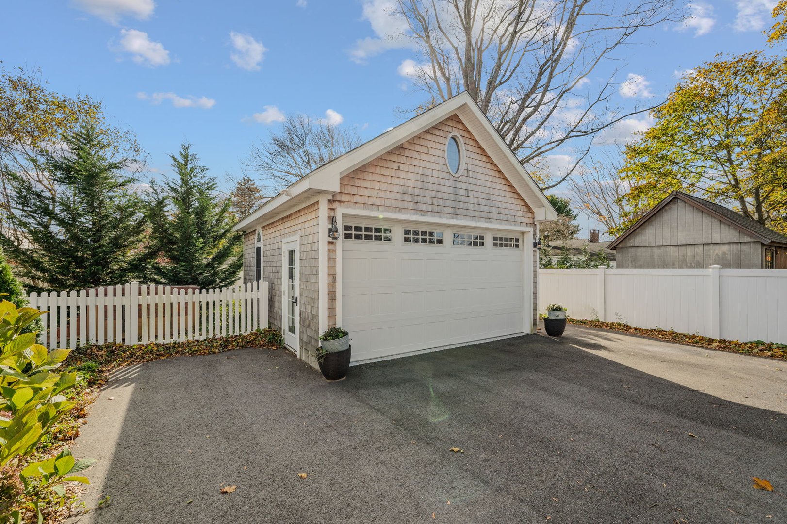 26 College Street Photo 25