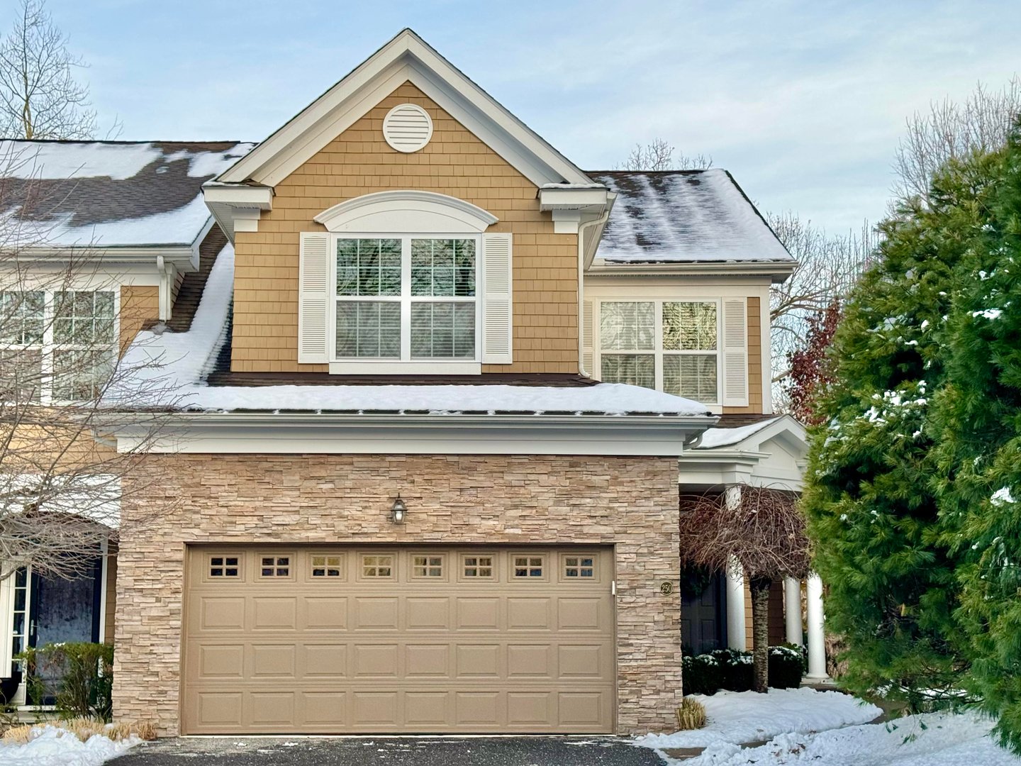 250 Hunter Drive #250 Photo 1