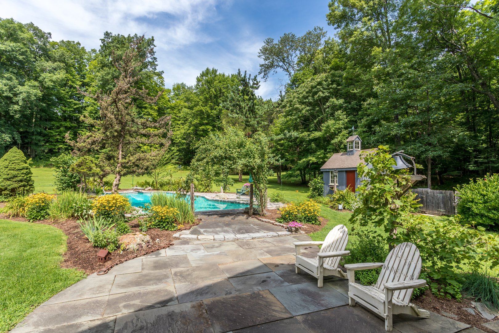 21 Jericho Road North Photo 4