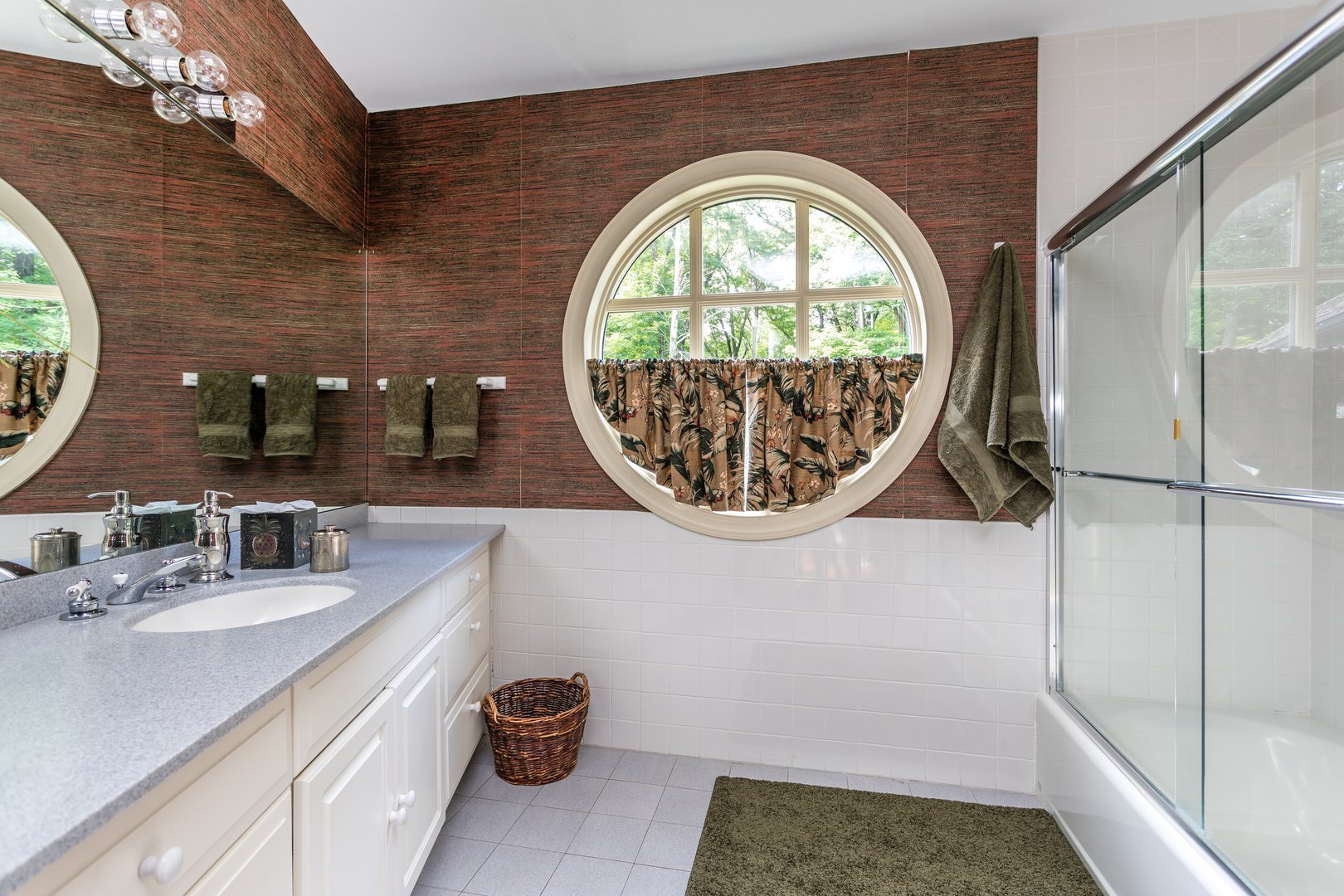 21 Jericho Road North Photo 29