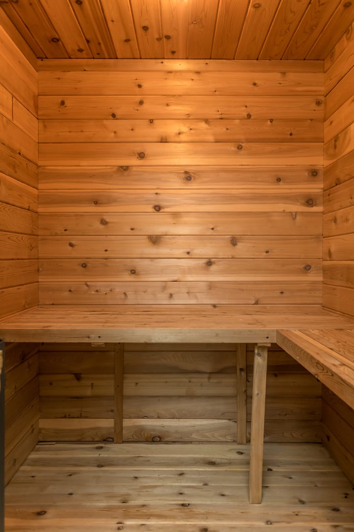 21 Jericho Road North Photo 32