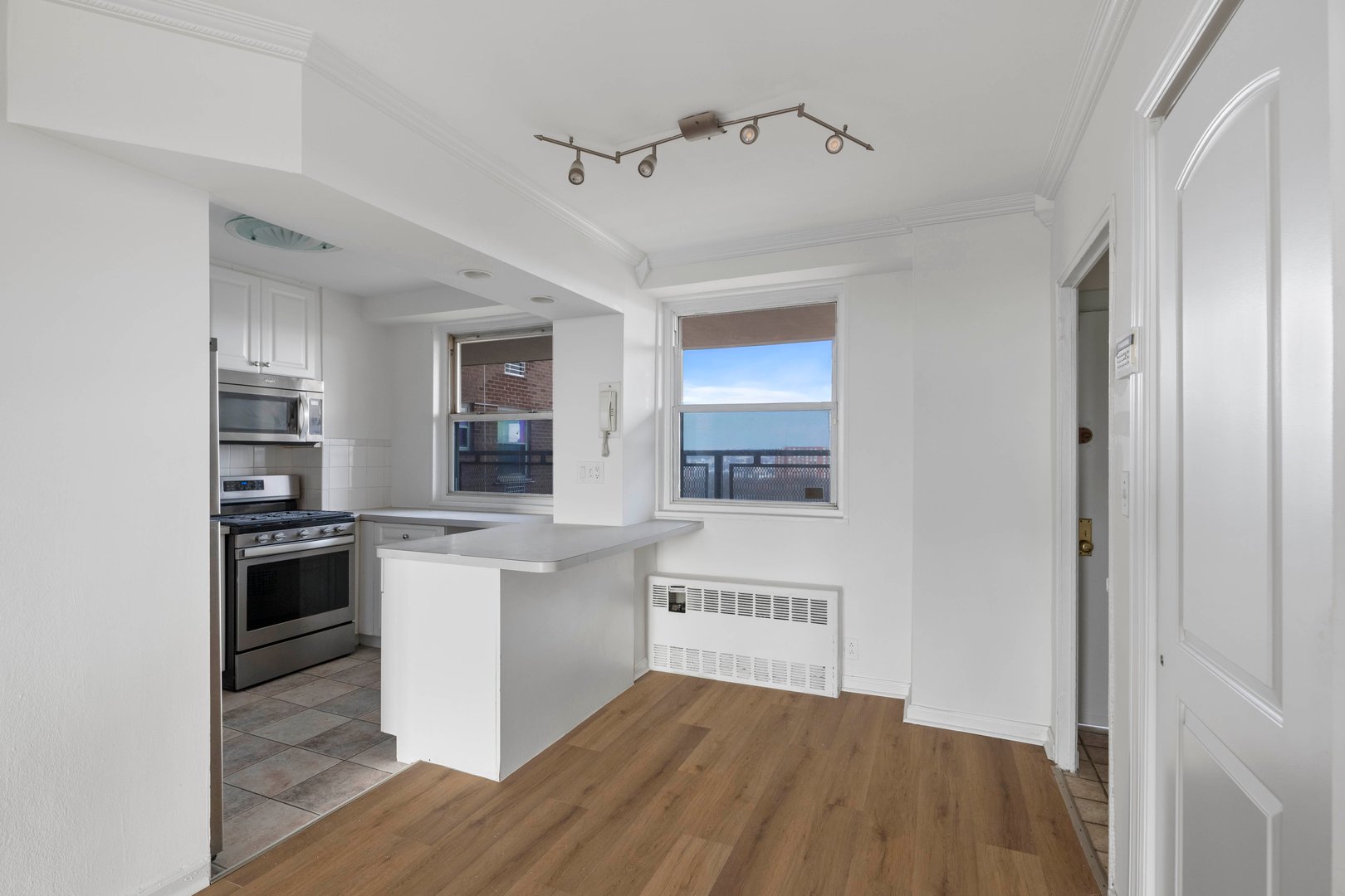 5900 Arlington Avenue  #6S Photo 5