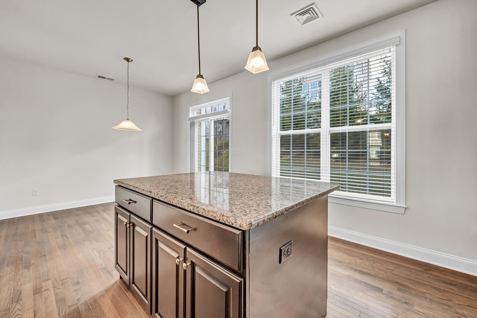 10 Putnam Lane #10 Photo 7