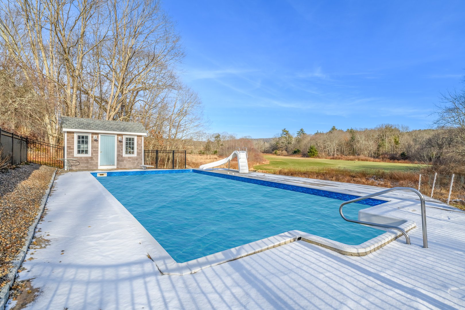 49 Upper Road Photo 3