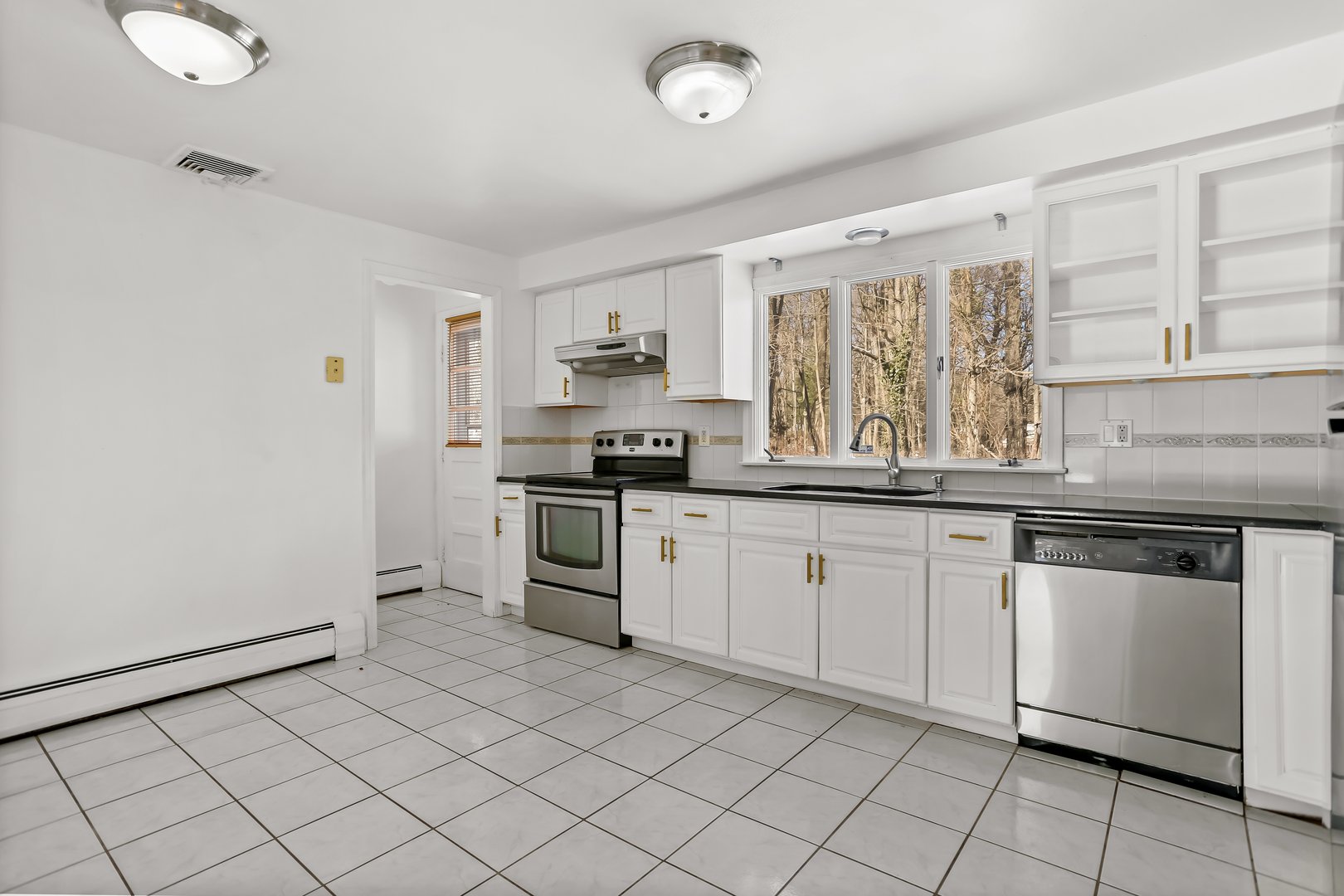 37 Kitcher Court Photo 9