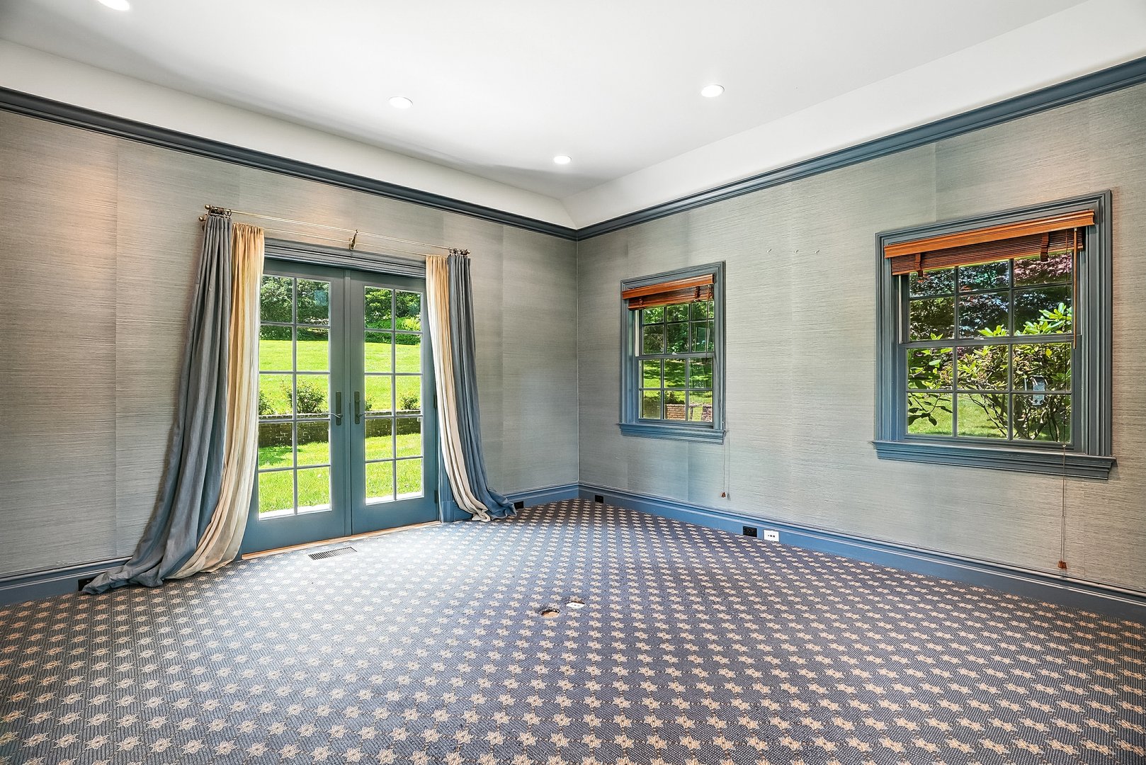 6 Club Road Photo 12