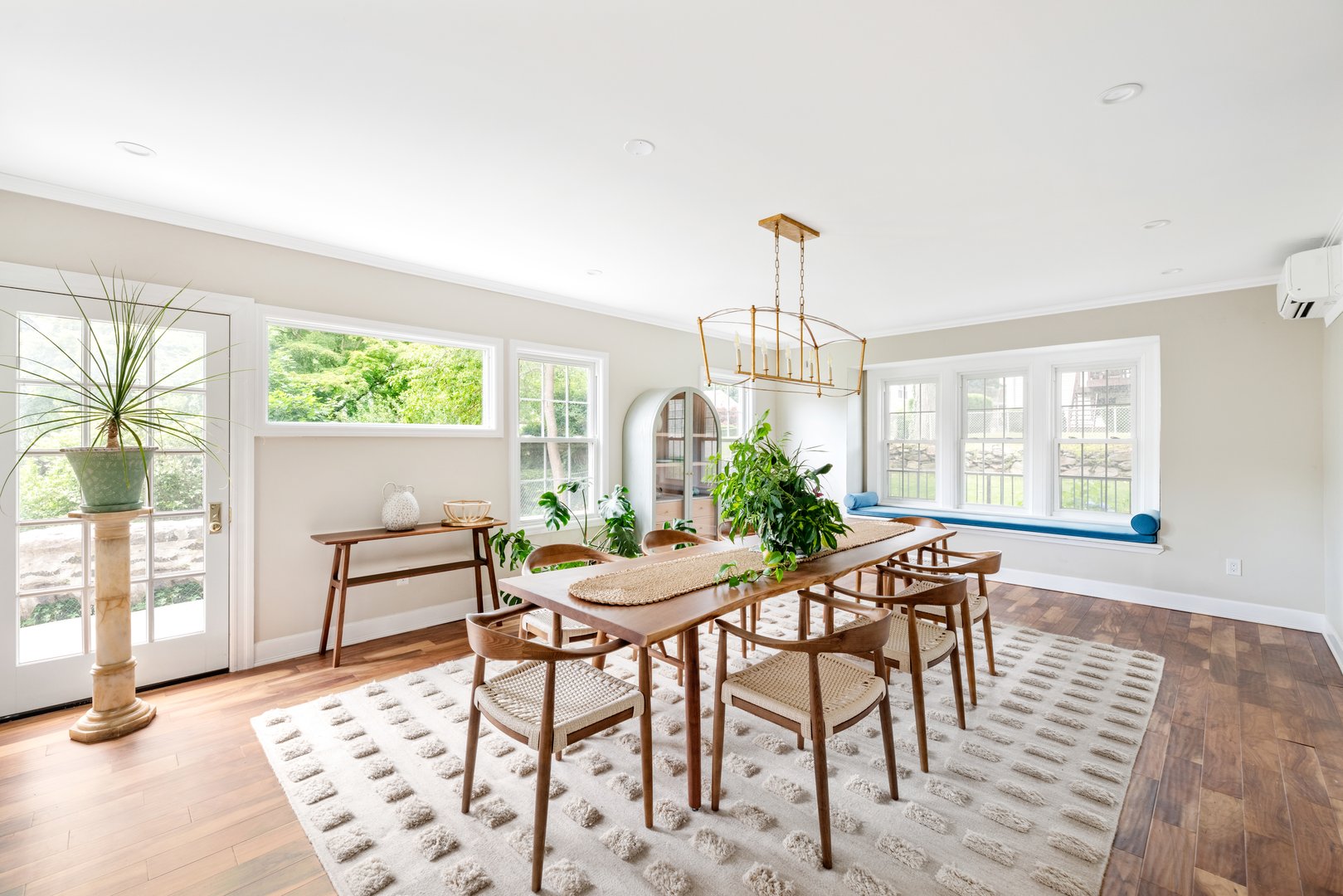 209 Van Cortlandt Park Avenue Photo 7