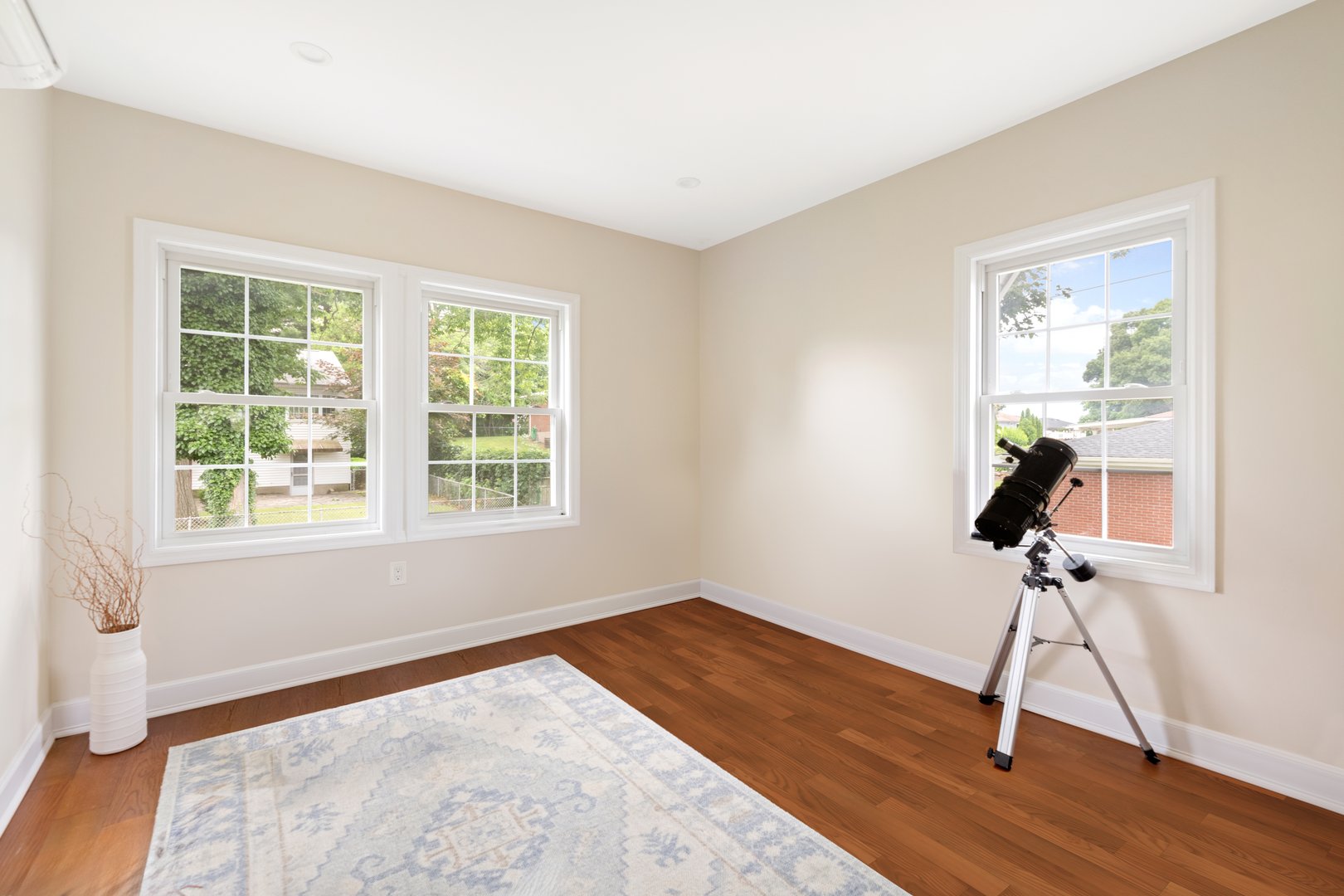 209 Van Cortlandt Park Avenue Photo 18