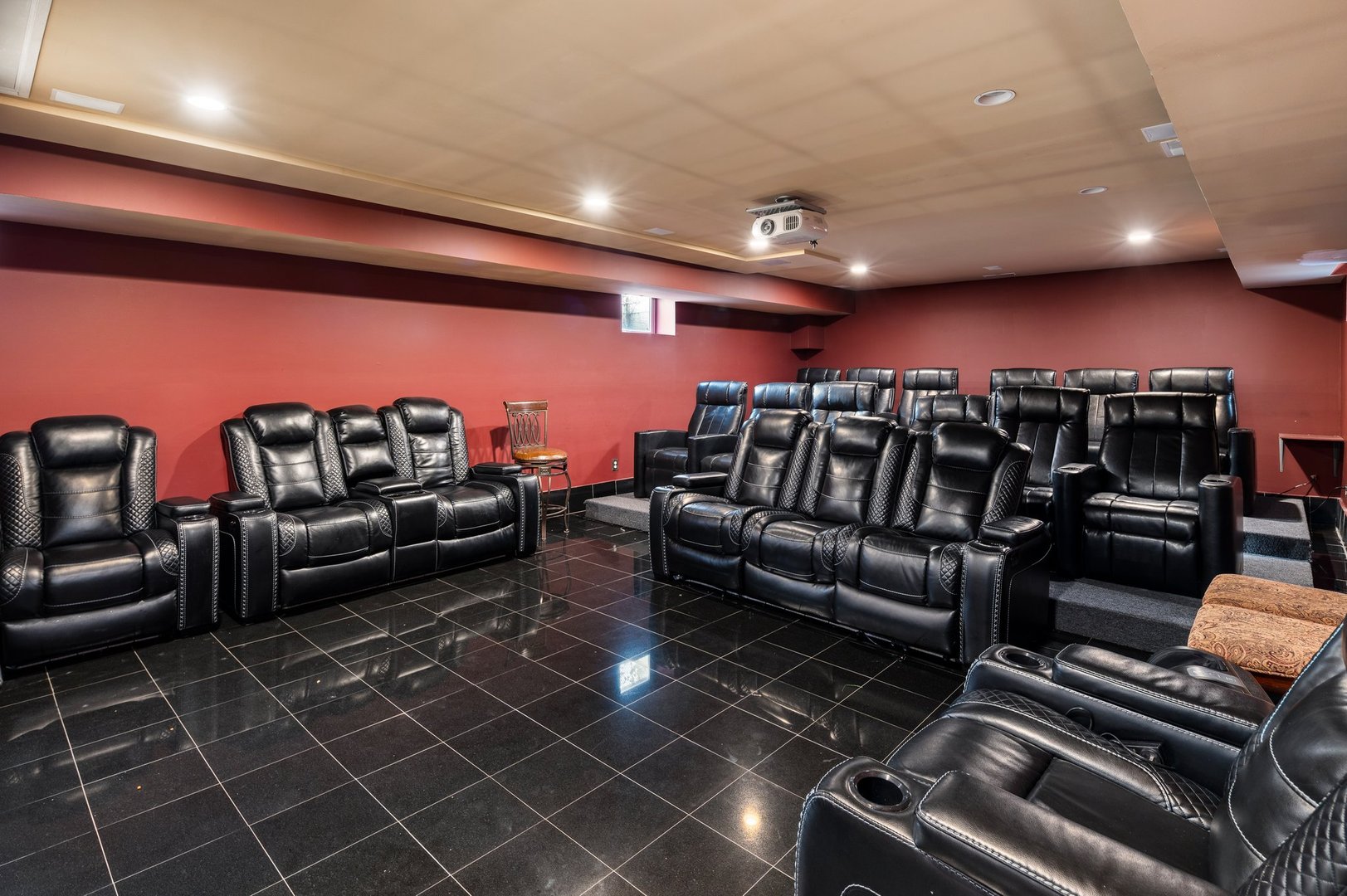 25 Old Road Photo 29