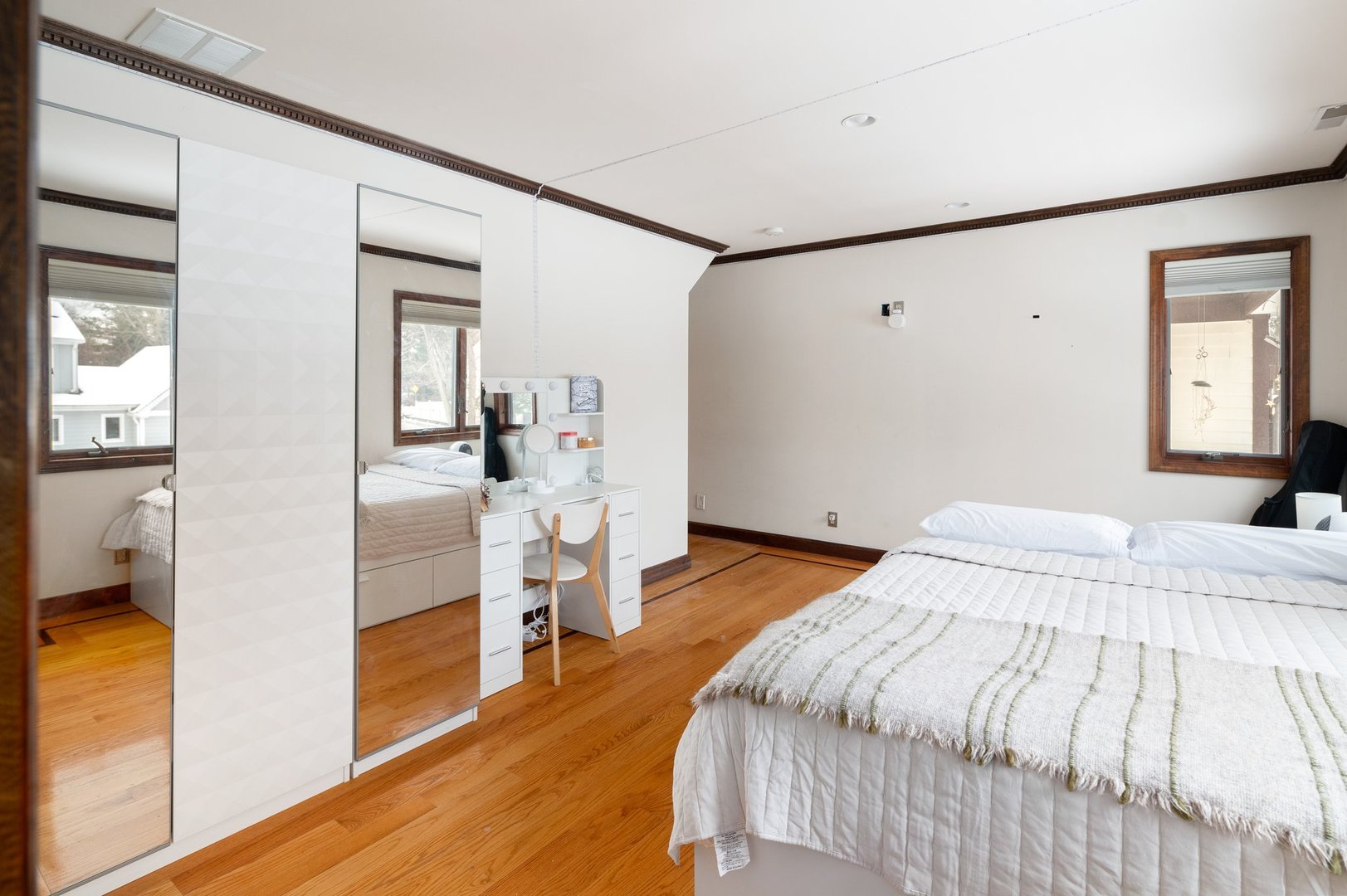 25 Old Road Photo 18